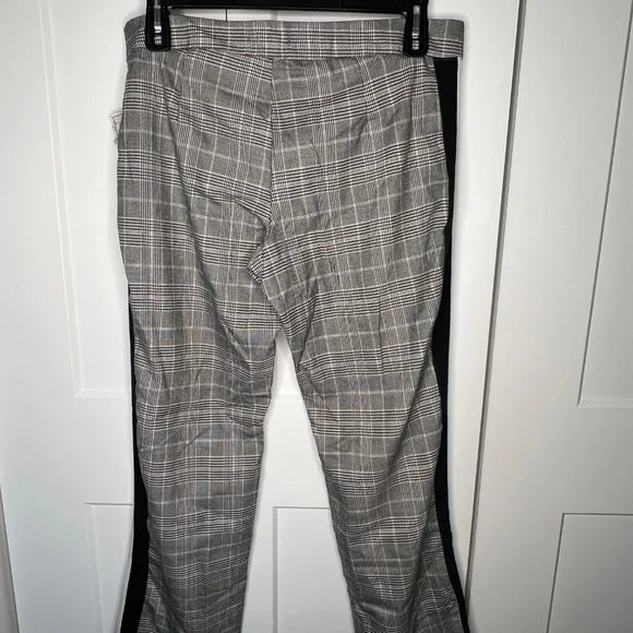 Hot Kiss Side Stripe Plaid Checkered Straight Leg Pants Junior's Size 11 NWT - Picture 2 of 3